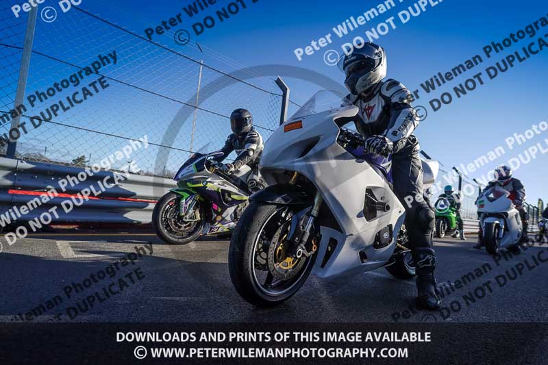 donington no limits trackday;donington park photographs;donington trackday photographs;no limits trackdays;peter wileman photography;trackday digital images;trackday photos